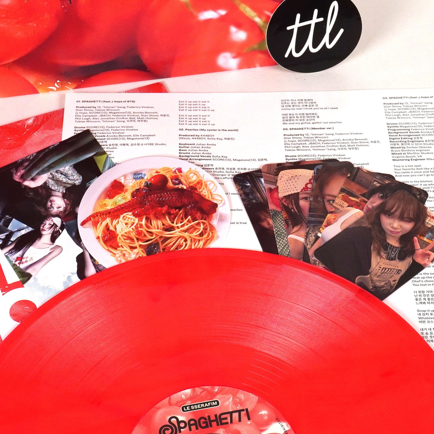 LE SSERAFIM: SPAGHETTI (Indie Exclusive Red Colored Vinyl) Vinyl 12" { vinyl }