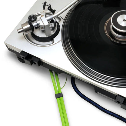 Oyaide: NEO d+ Premium RCA + Ground Turntable Cable - 1.0M